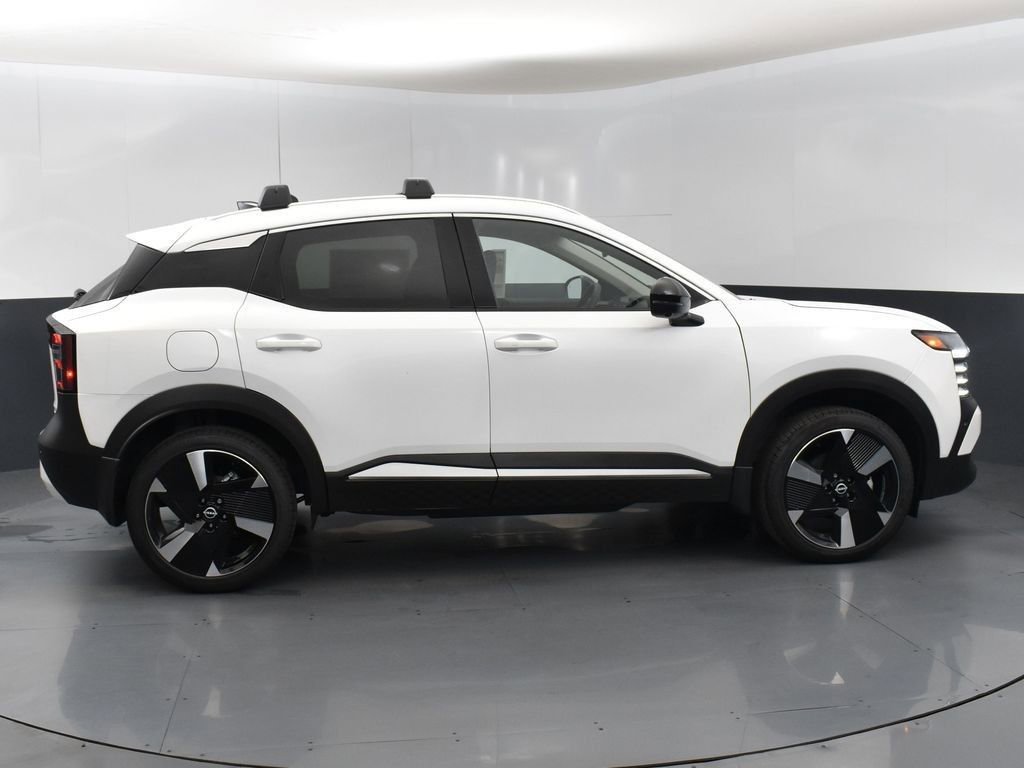 New 2026 Nissan Kicks SR w/ Cold Weather Package image 8