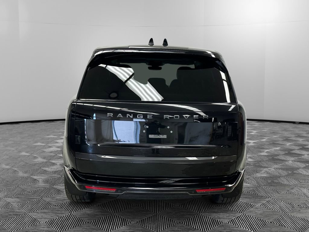 Used 2025 Land Rover Range Rover SE AWD/4WD image 4