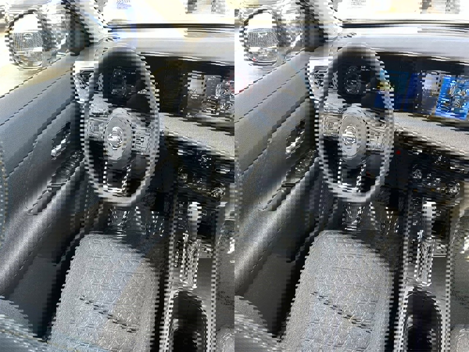 New 2026 Nissan Kicks SV image 16