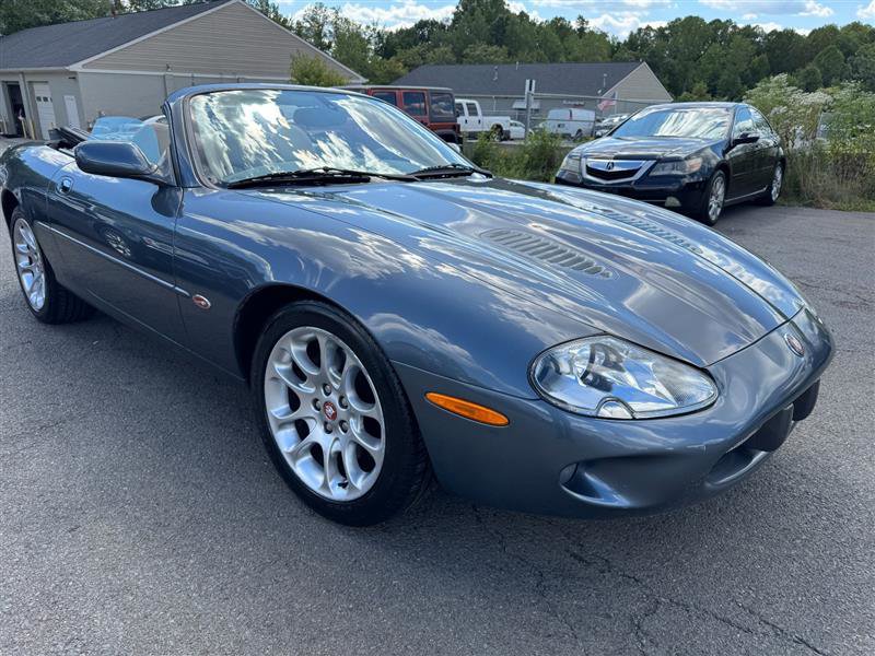 Used 2000 Jaguar XK8 Convertible image 8