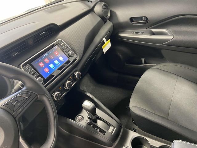 New 2025 Nissan Kicks Play S image 18