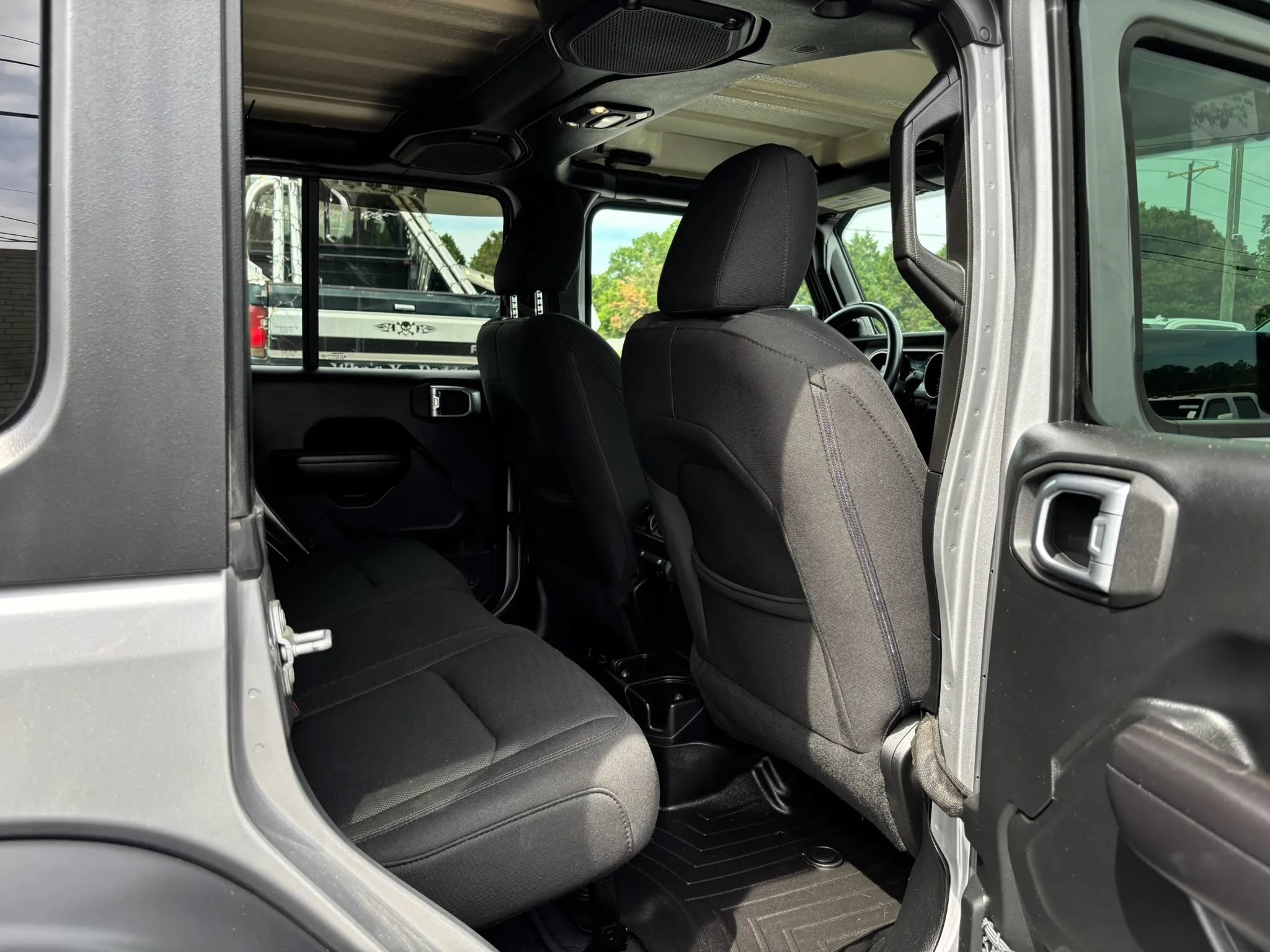 Used 2019 Jeep Wrangler Unlimited Sport S AWD/4WD image 29