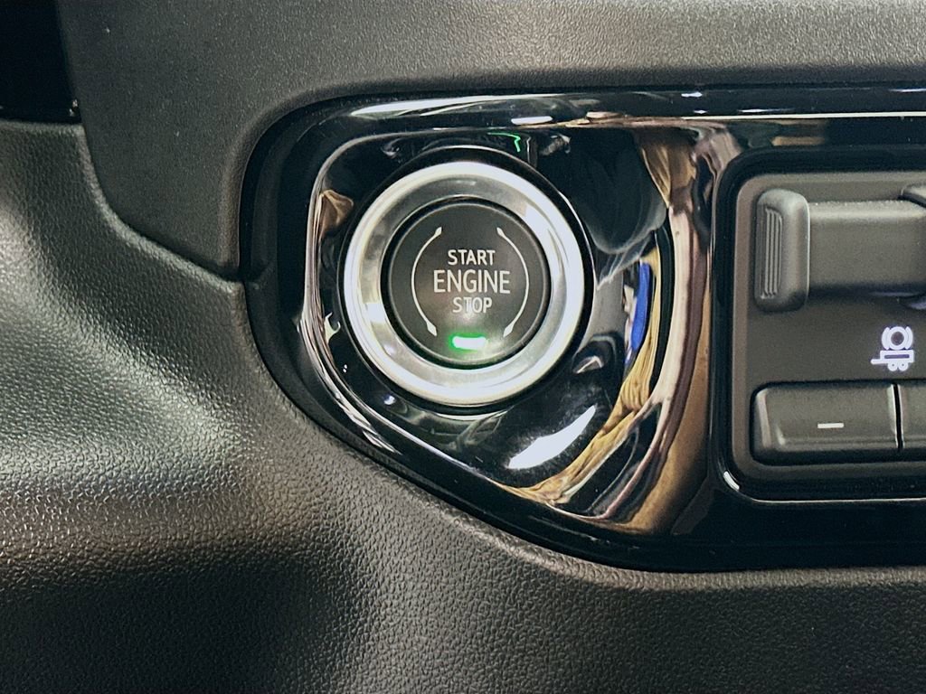 Used 2023 GMC Sierra 1500 Elevation image 21