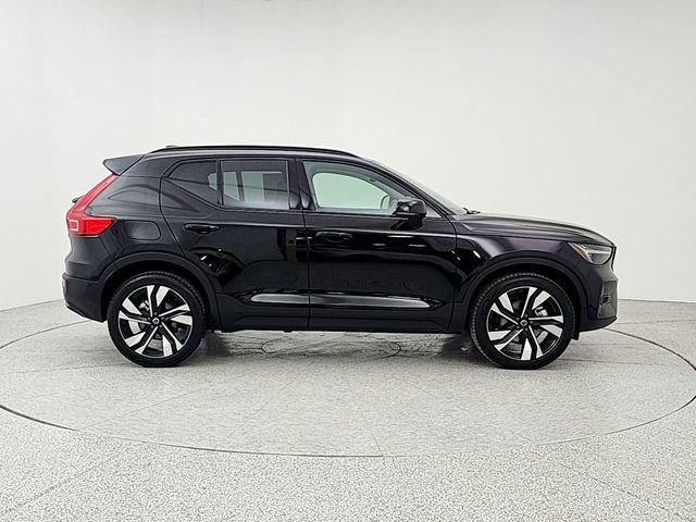 Used 2026 Volvo XC40 B5 Ultra image 4