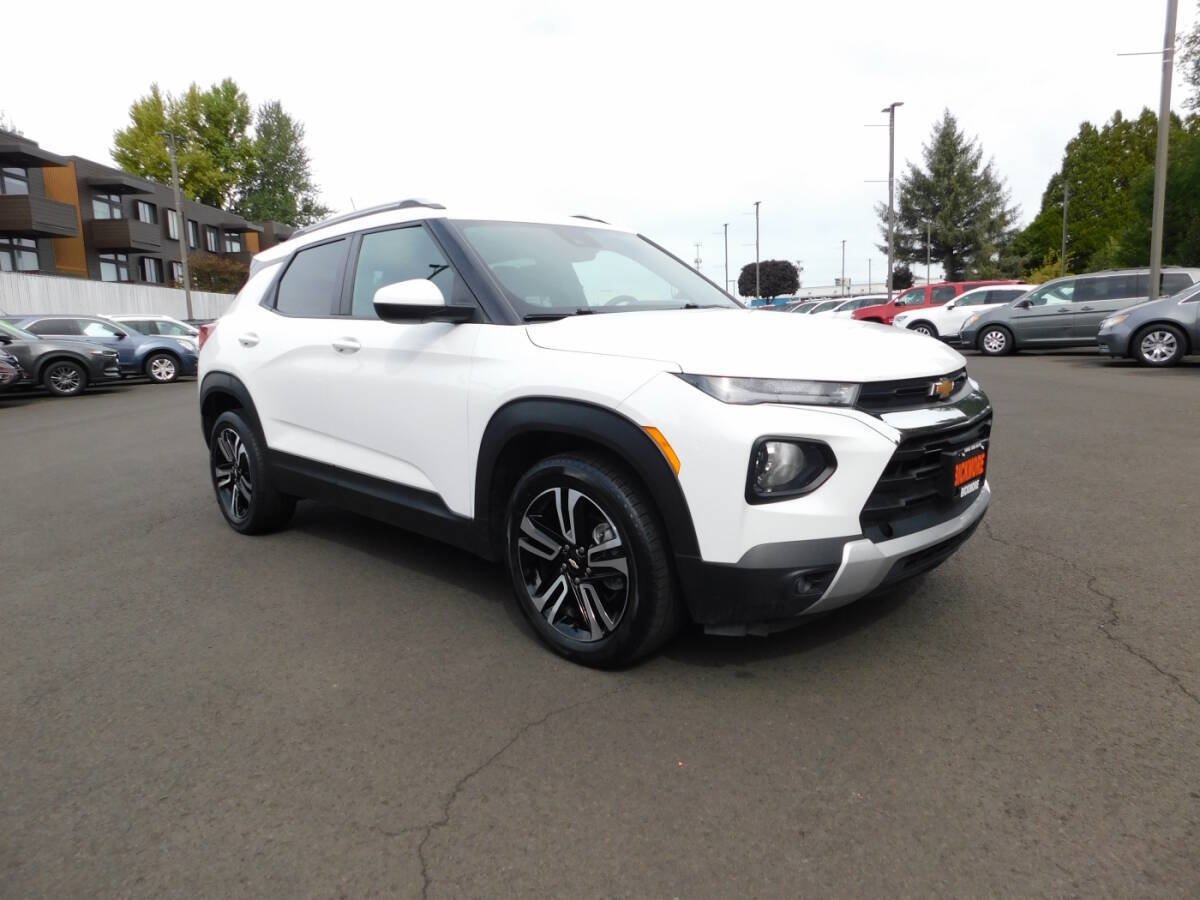 Used 2023 Chevrolet TrailBlazer LT w/ Convenience Package FWD image 1