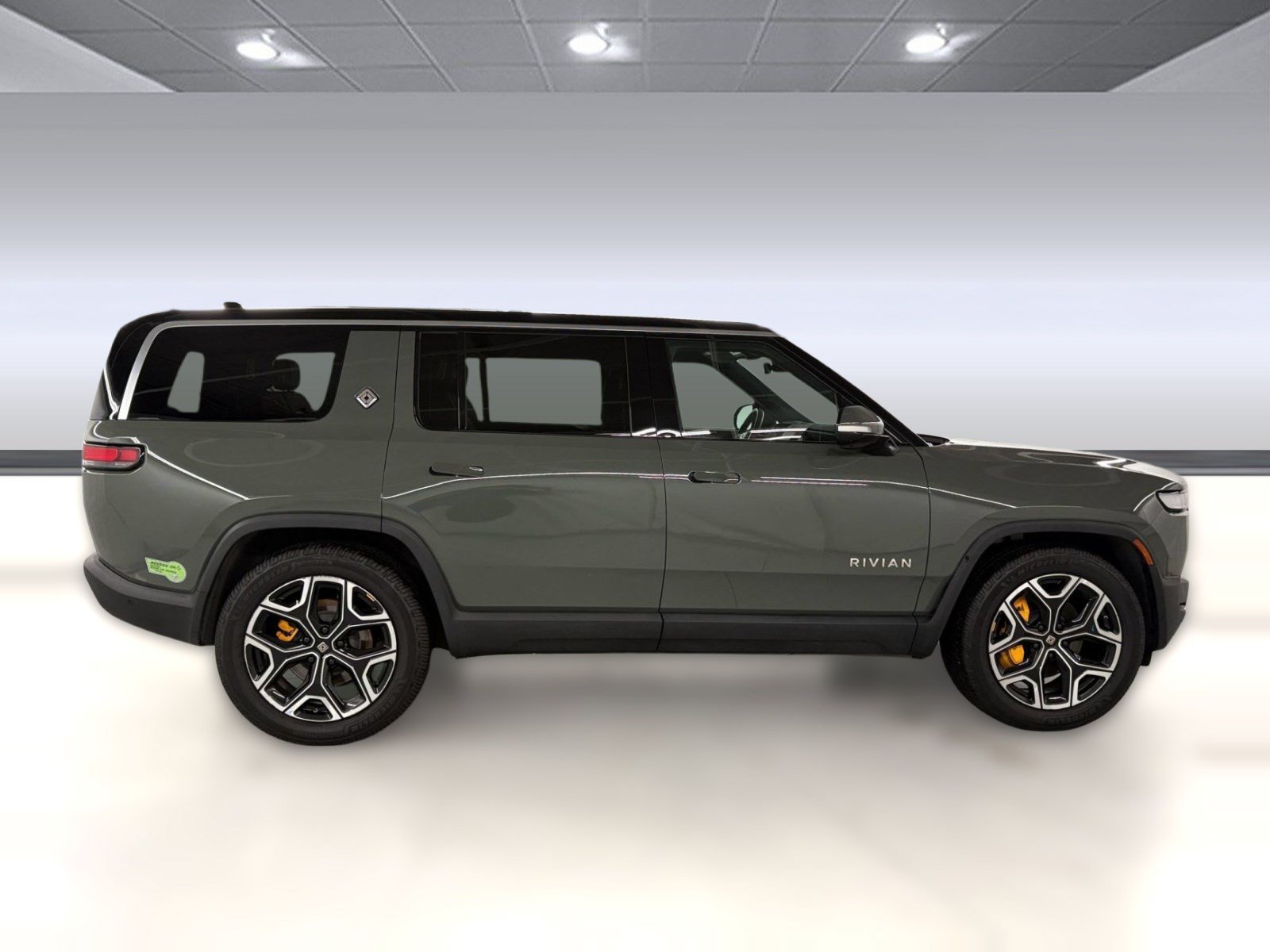Used 2022 Rivian R1S Launch Edition Quad AWD/4WD image 8