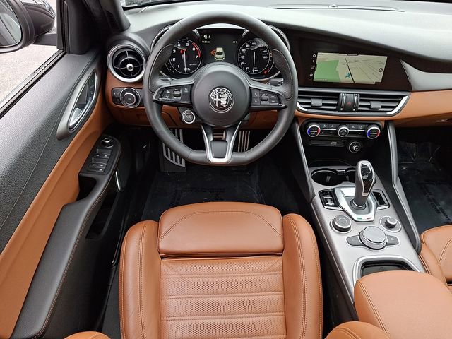 Used 2021 Alfa Romeo Giulia Ti Sport AWD/4WD image 11