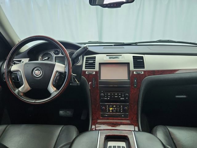 Used 2014 Cadillac Escalade Premium image 14