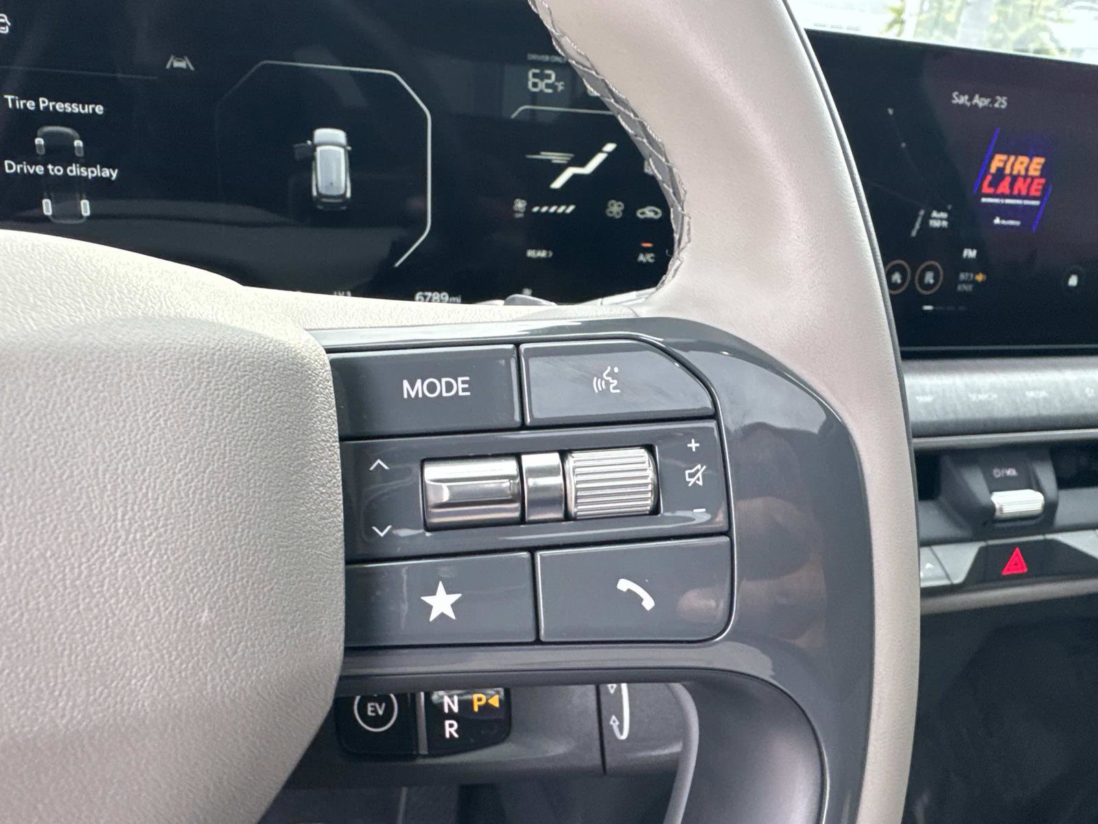 Used 2026 Kia EV9 Wind AWD/4WD image 20