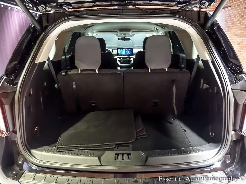Used 2025 Ford Explorer Active image 26
