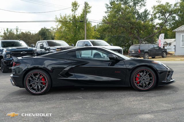 Used 2023 Chevrolet Corvette Stingray Premium Cpe w/ Z51 Performance Package image 5