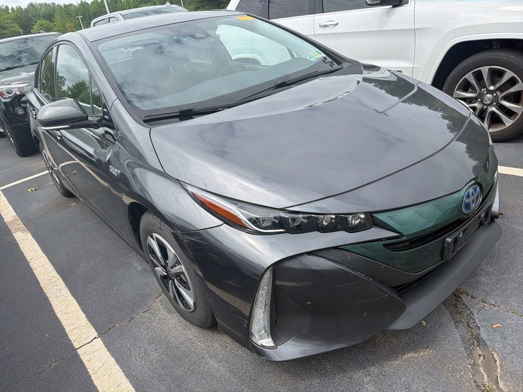 Used 2017 Toyota Prius Prime Premium FWD image 4