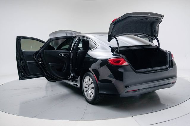 Used 2016 Chrysler 200 LX FWD image 19