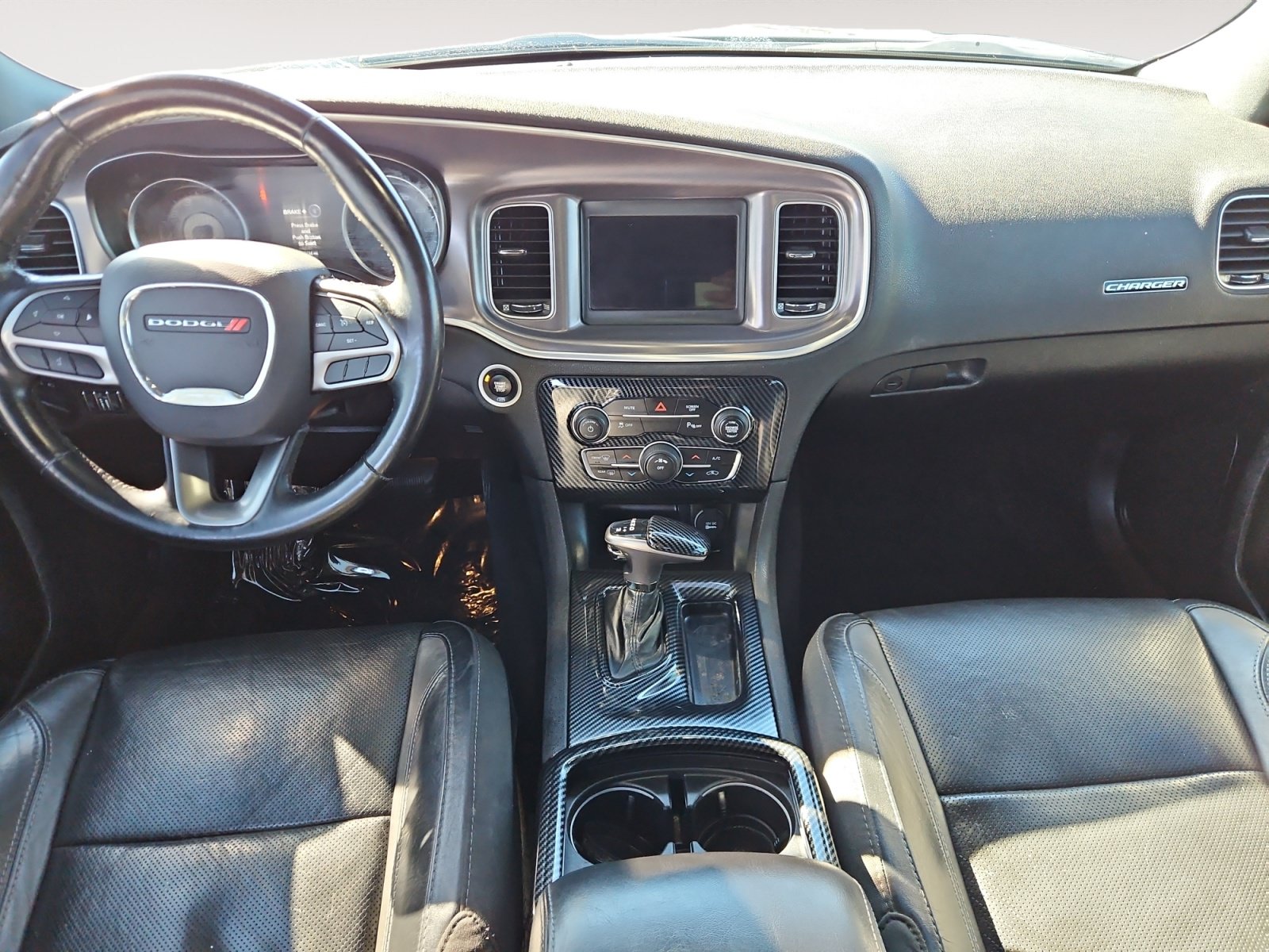 Used 2020 Dodge Charger SXT RWD image 11
