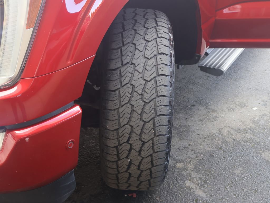 Used 2021 Ford F150 Lariat w/ Equipment Group 502A High image 41