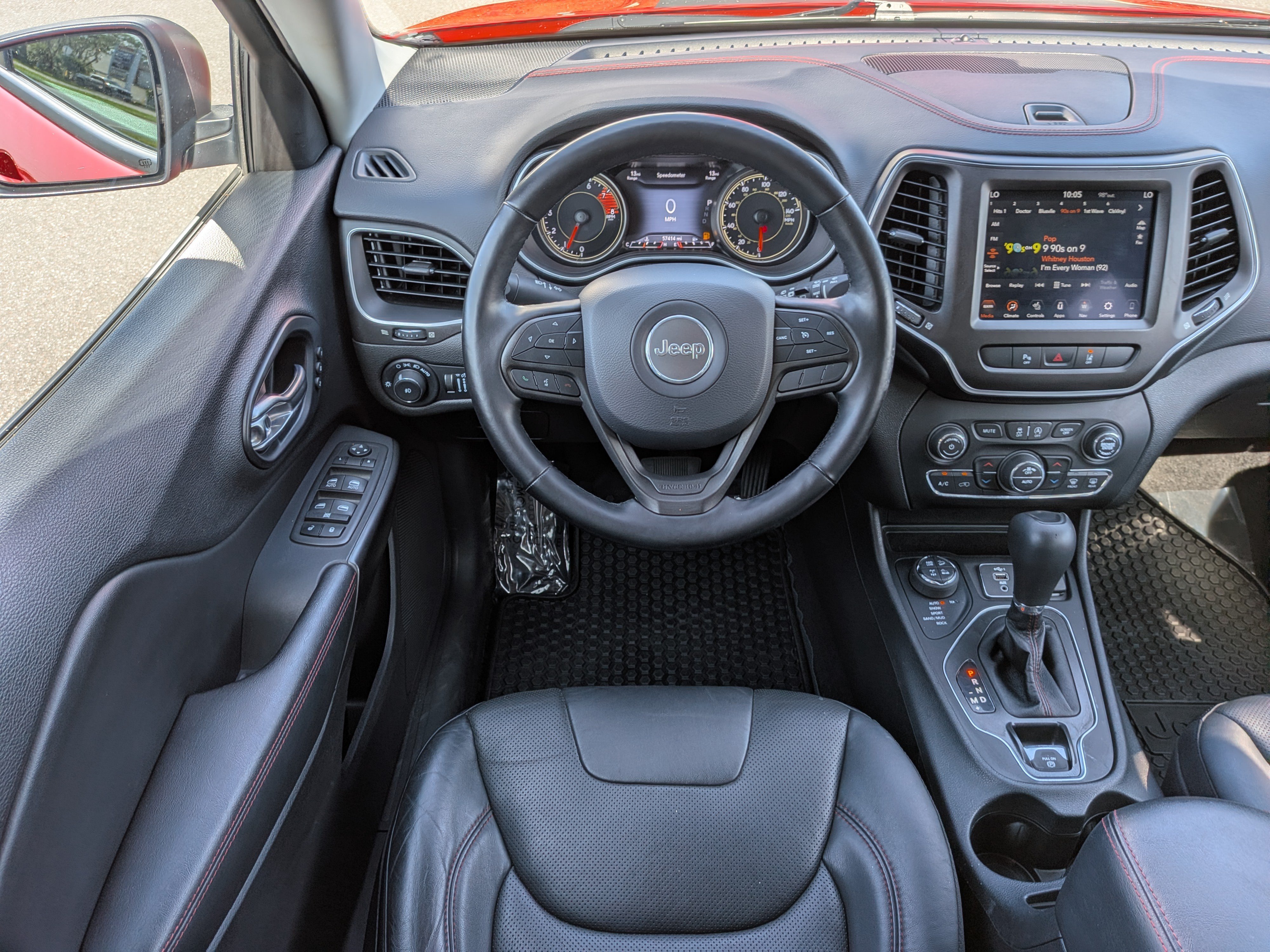 Used 2021 Jeep Cherokee Trailhawk w/ Sun, Sound & Nav Group AWD/4WD image 14