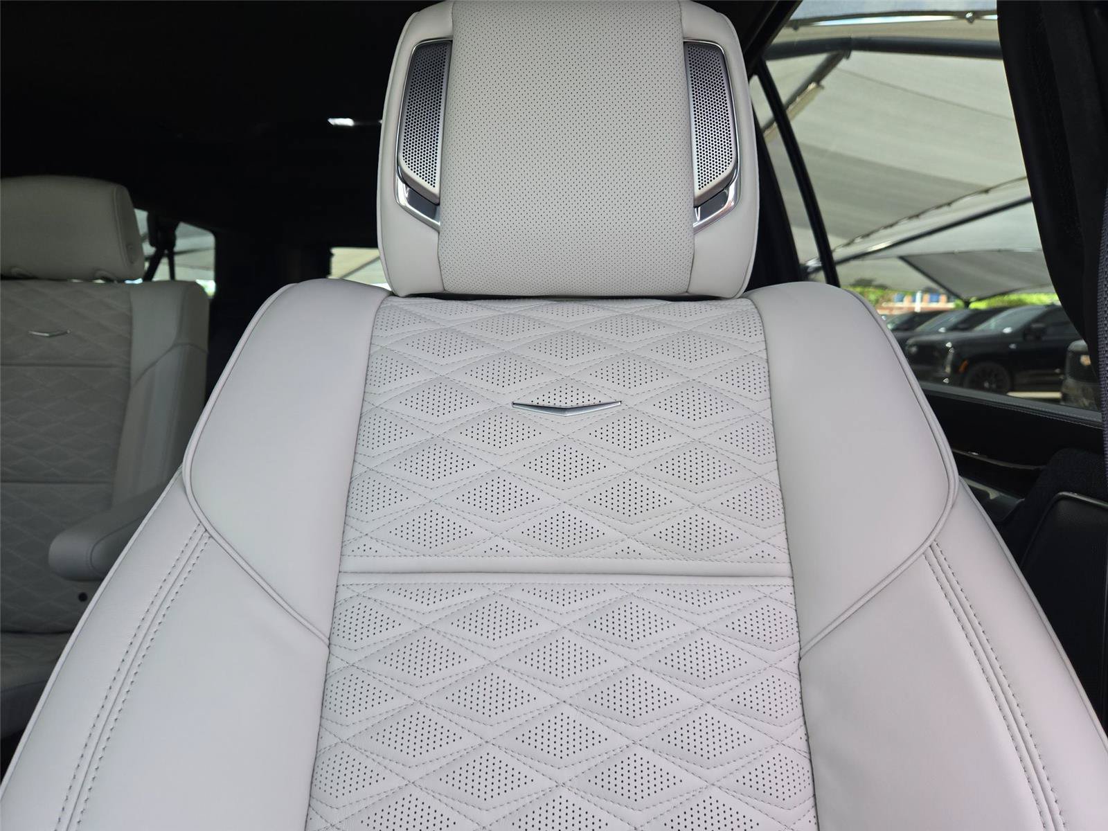 New 2026 Cadillac Escalade ESV Platinum Sport w/ LPO, Floor Liner Package AWD/4WD image 12