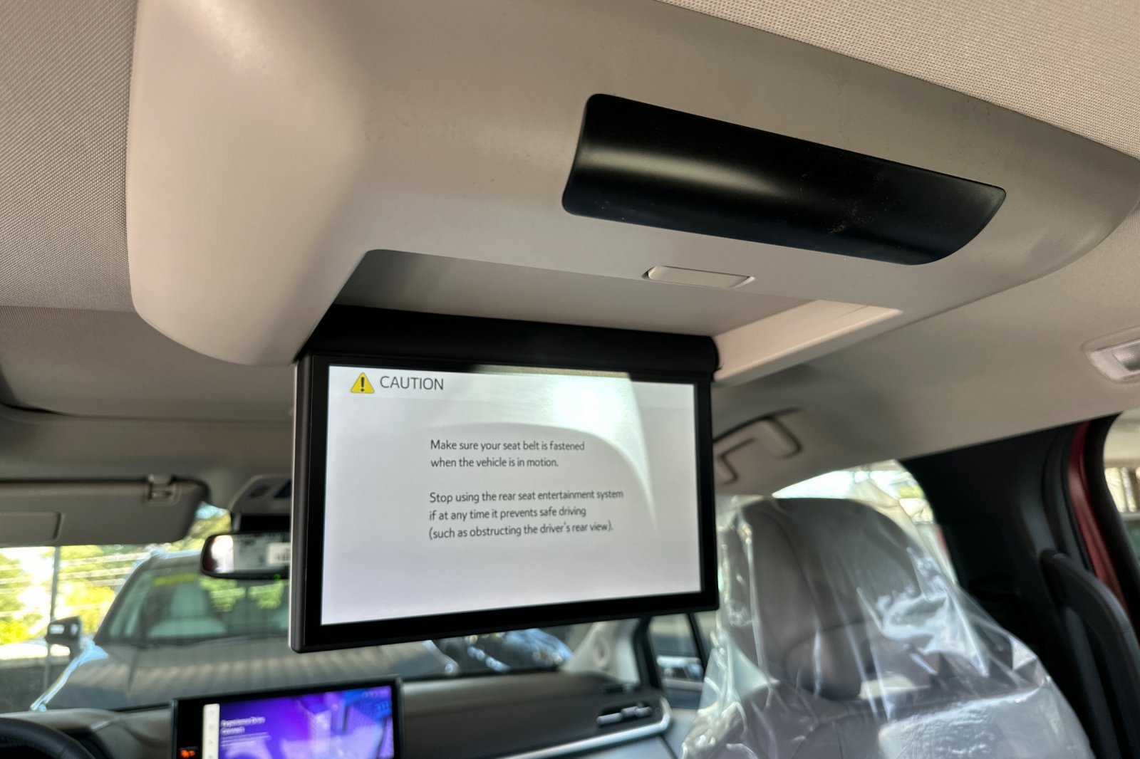 New 2026 Toyota Sienna XLE AWD/4WD image 12