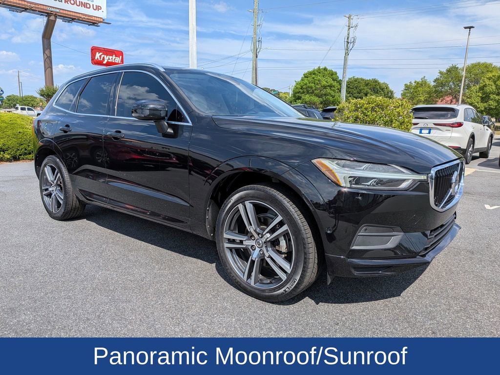 Used 2018 Volvo XC60 T5 Momentum w/ Vision Package image 2