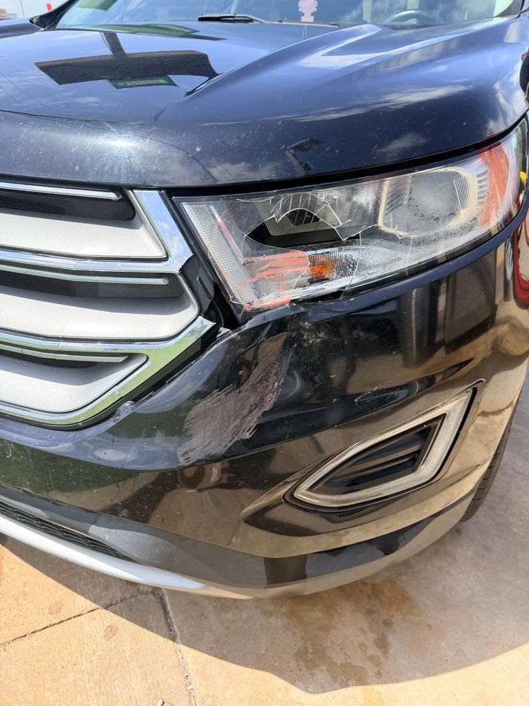 Used 2017 Ford Edge Titanium w/ Equipment Group 301A FWD image 5