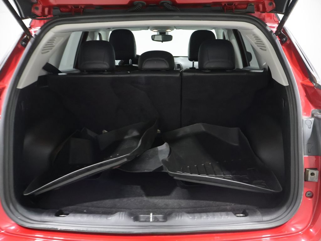 Used 2018 Jeep Compass Trailhawk w/ Cold Weather Group AWD/4WD image 4