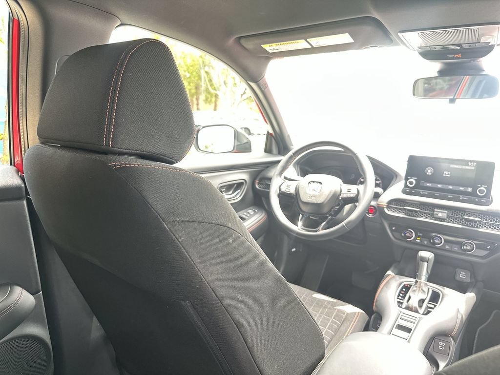 Used 2025 Honda HR-V Sport image 17