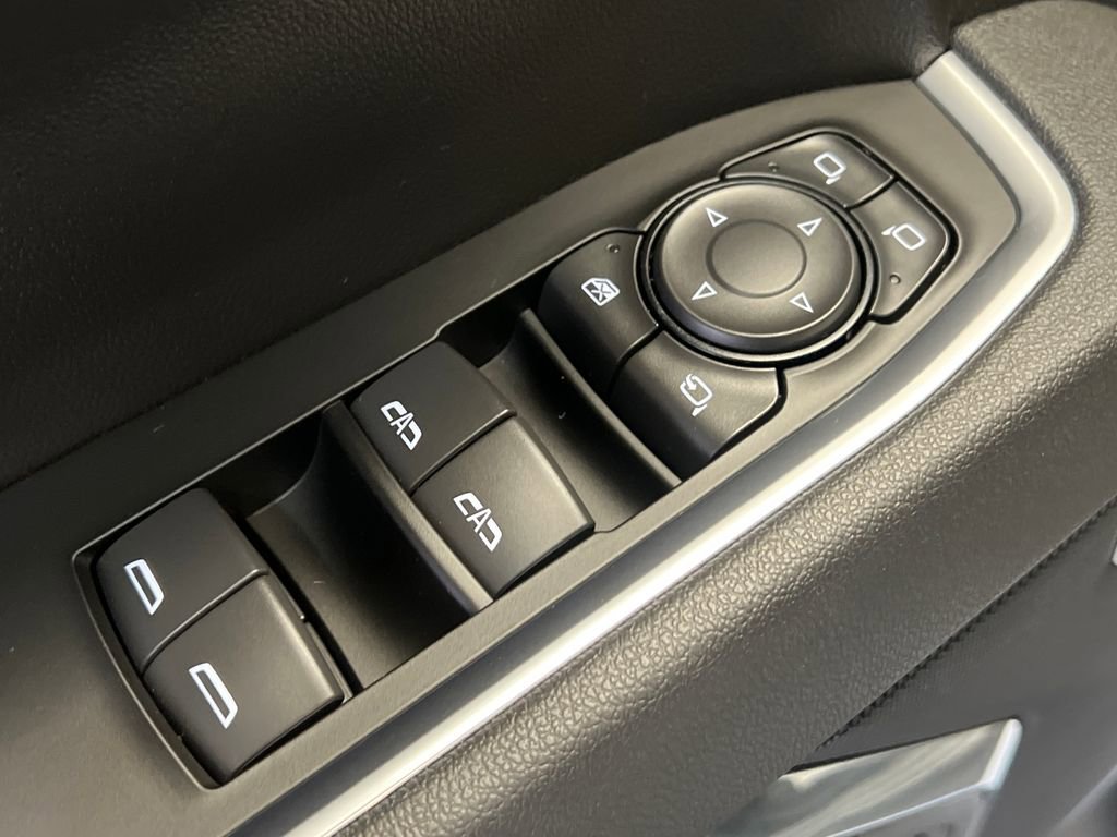 Used 2026 Chevrolet Silverado 1500 LTZ w/ LTZ Premium Package image 40