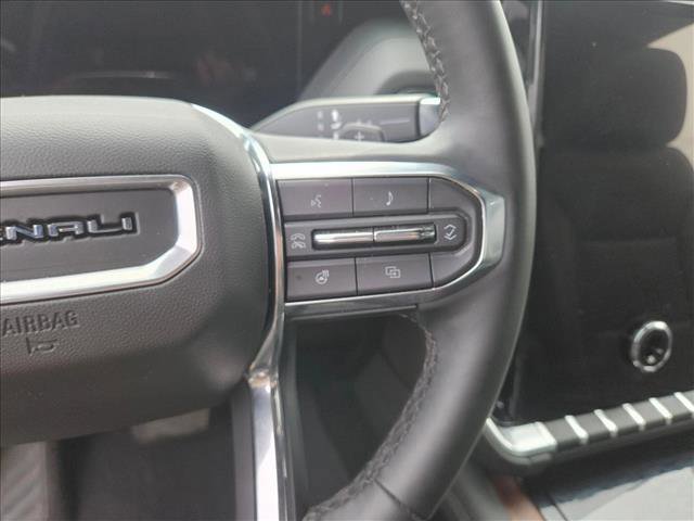 Used 2025 GMC Yukon Denali AWD/4WD image 18