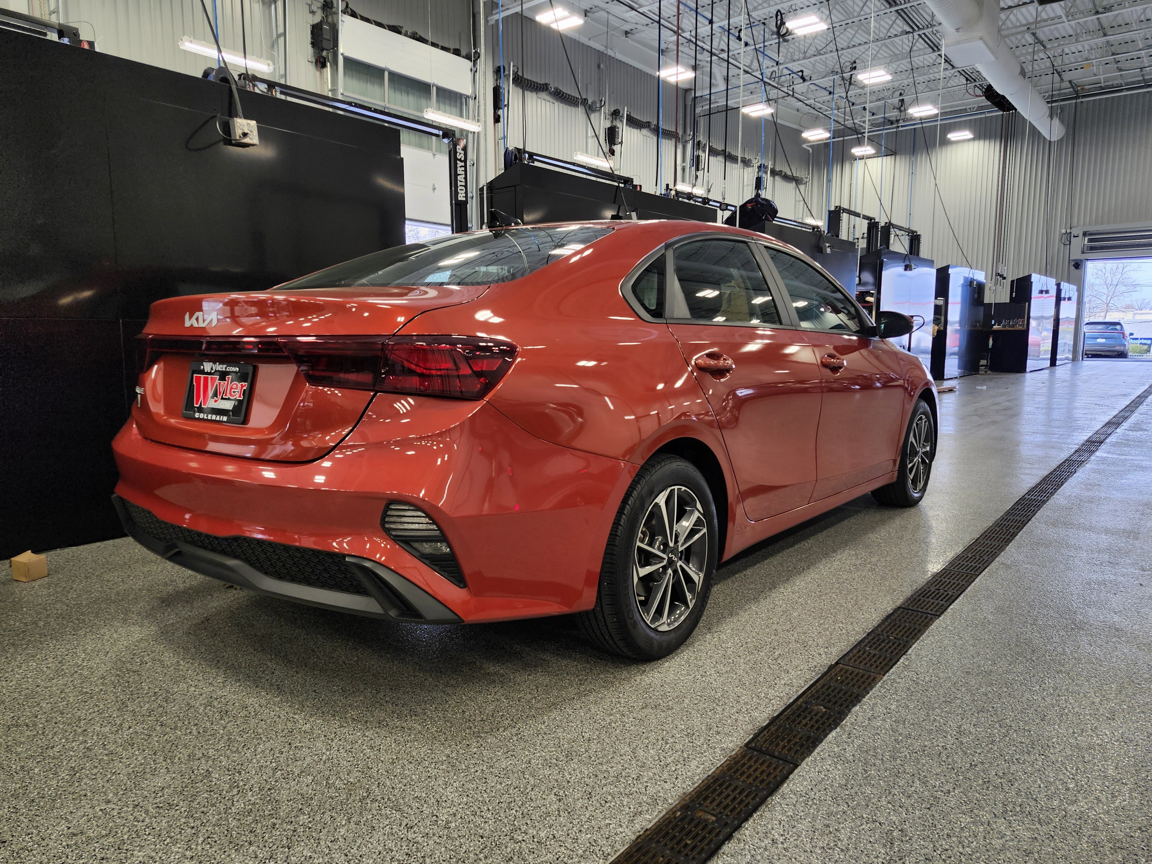 Certified 2022 Kia Forte LXS w/ LXS Technology Package image 3