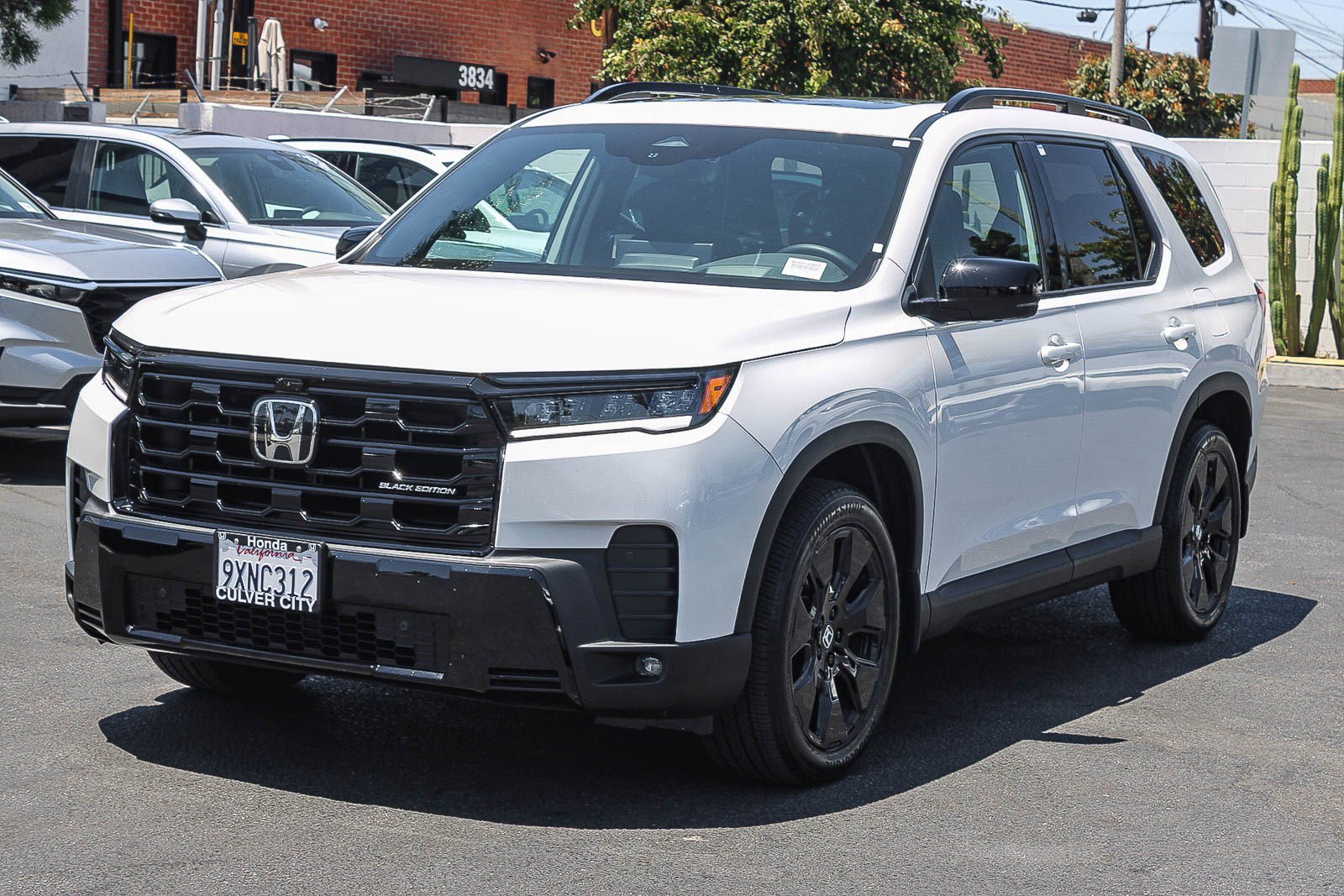 Used 2026 Honda Pilot Black Edition image 3