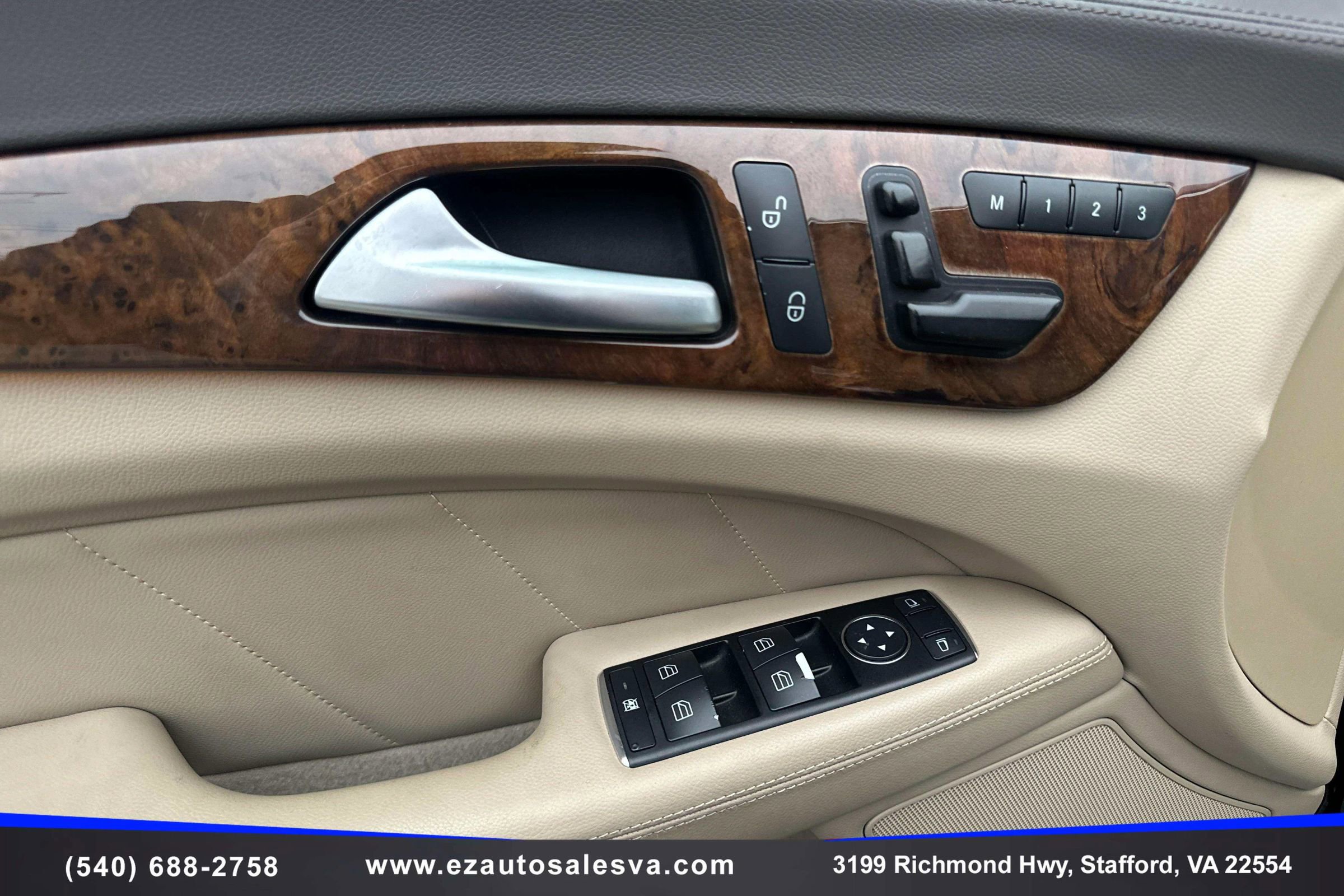 Used 2014 Mercedes-Benz CLS 550 4MATIC w/ Premium 1 Package image 17