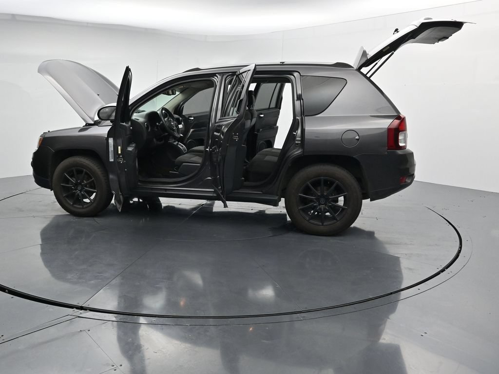 Used 2017 Jeep Compass Sport w/ Power Value Group AWD/4WD image 28