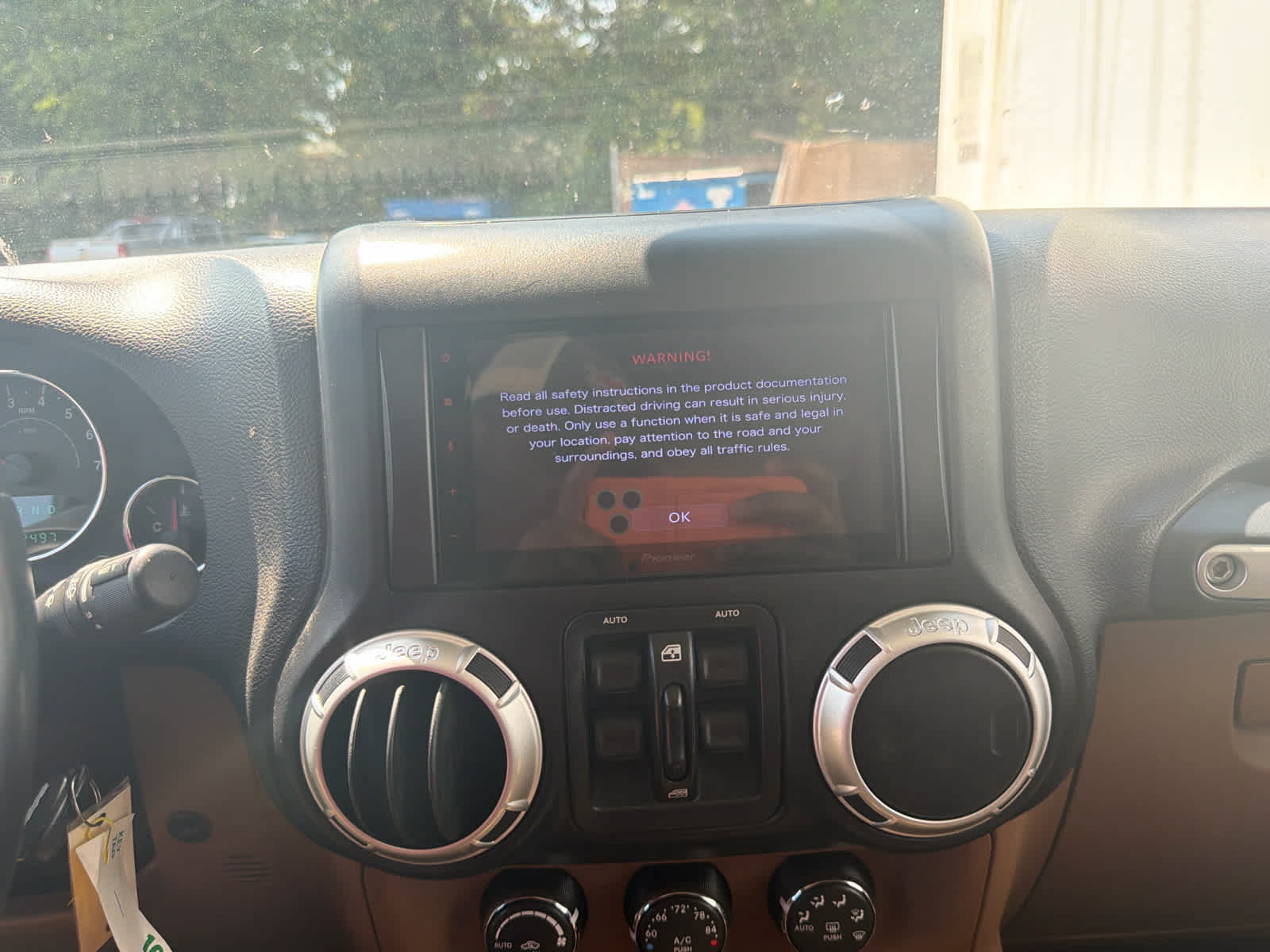 Used 2013 Jeep Wrangler Unlimited Sahara AWD/4WD image 26