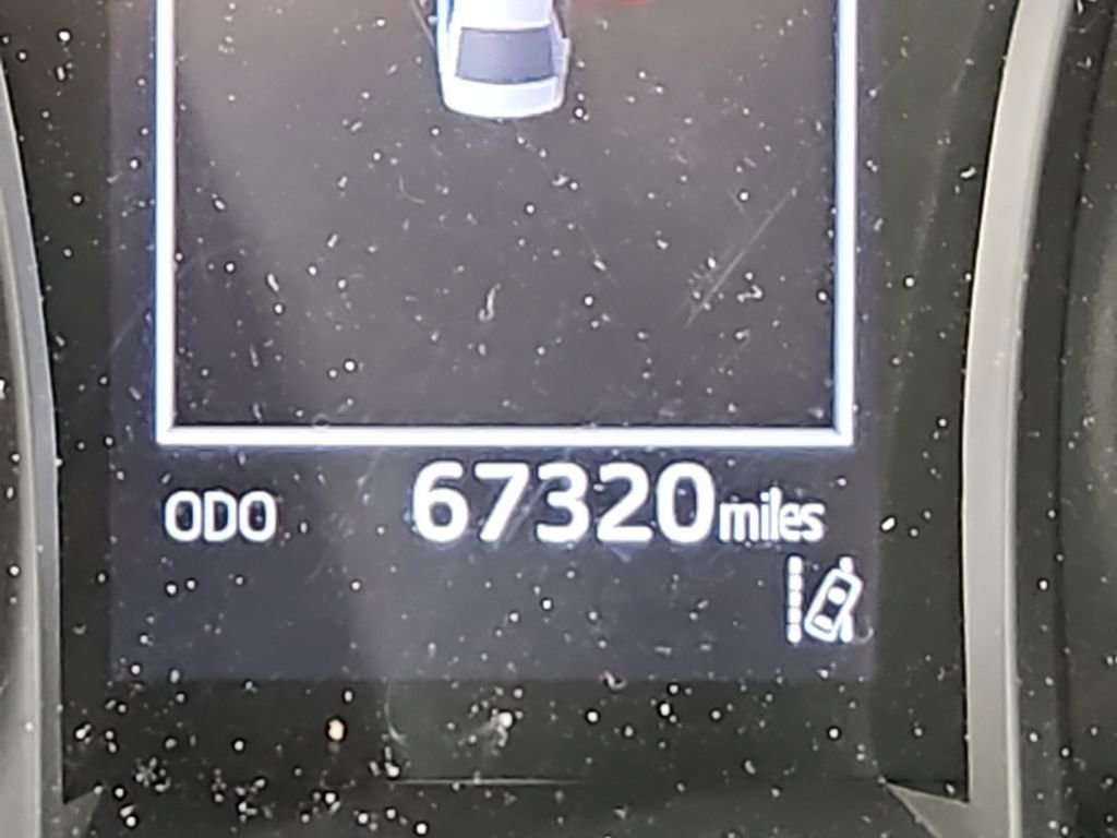 Used 2022 Toyota Camry SE image 31