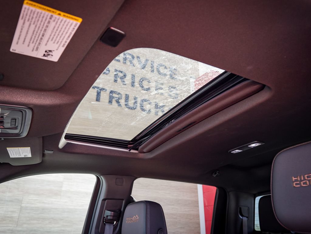 Used 2025 Chevrolet Silverado 2500 High Country w/ High Country Premium Package AWD/4WD image 17