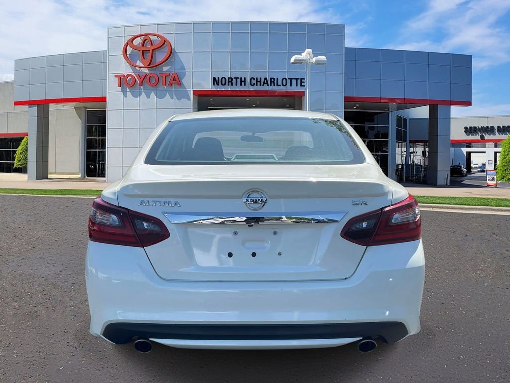 Used 2018 Nissan Altima 2.5 SR FWD image 5