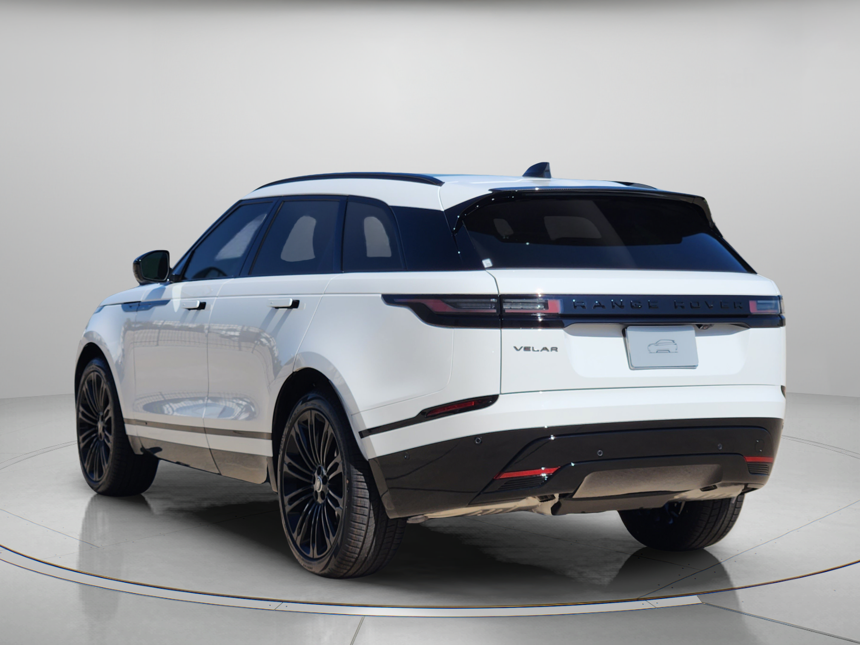 New 2026 Land Rover Range Rover Velar Belgravia AWD/4WD image 3
