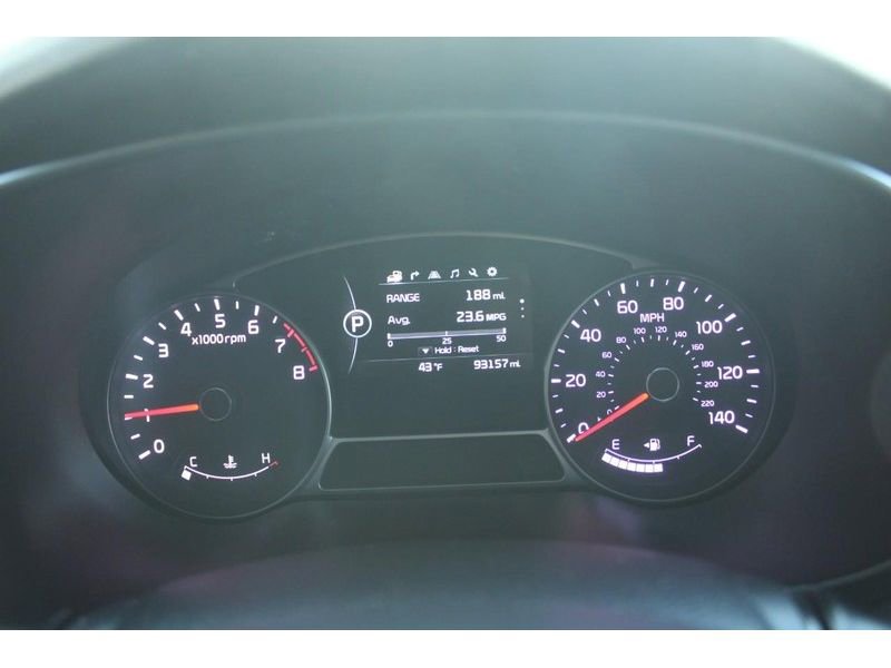 Used 2016 Kia Soul ! w/ Premium Package image 21