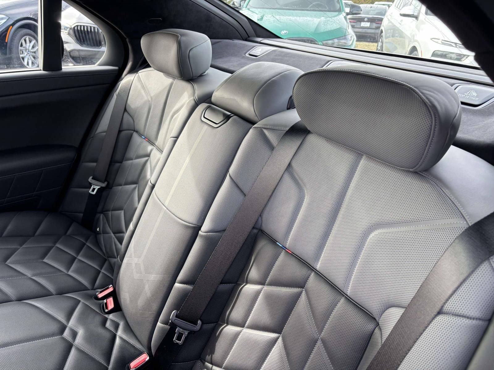 New 2026 BMW 760i xDrive w/ Executive Package image 27