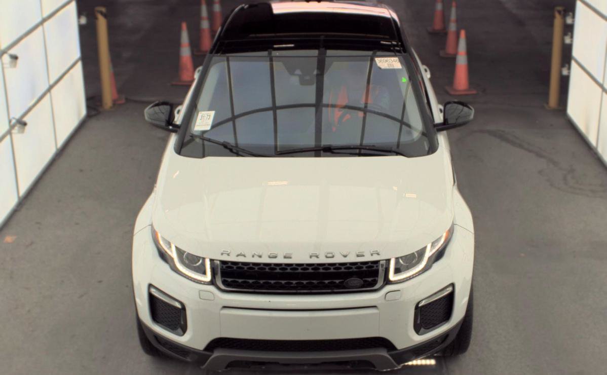 Used 2017 Land Rover Range Rover Evoque SE Premium AWD/4WD image 2