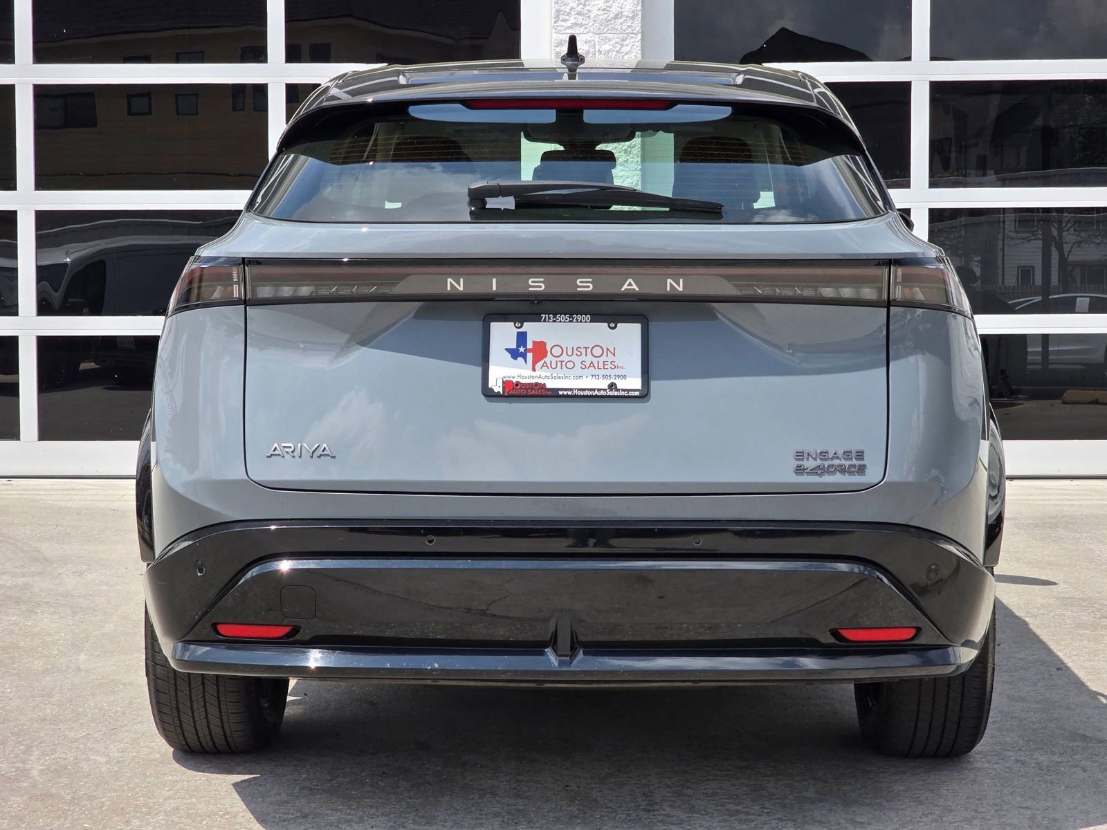 Used 2023 Nissan Ariya AWD image 6