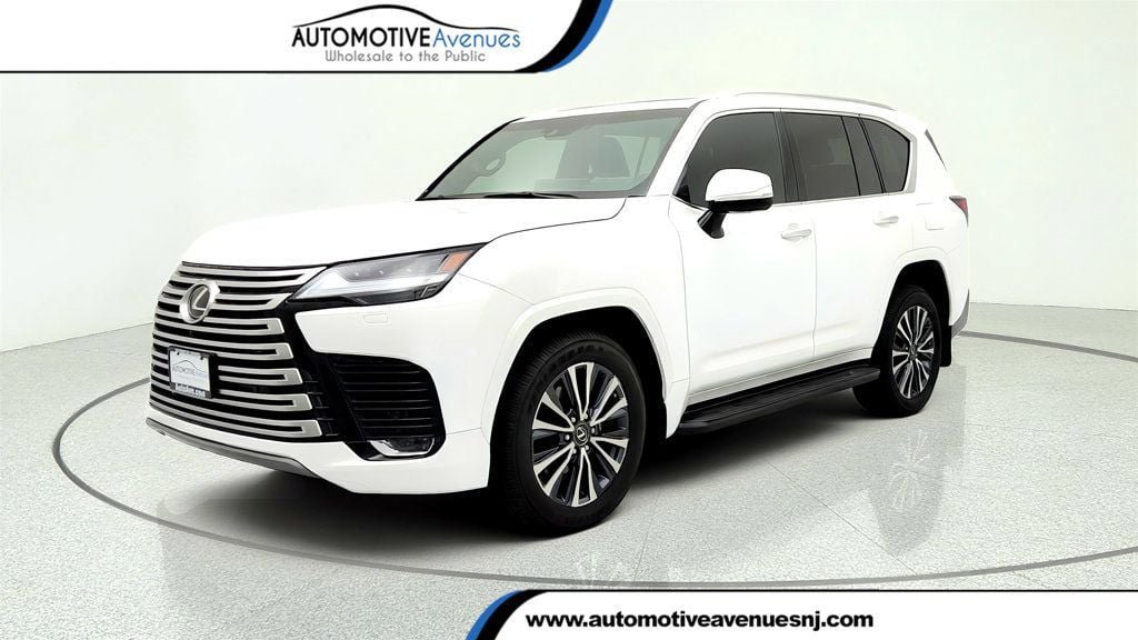 Used 2023 Lexus LX 600 4WD w/ Interior Upgrade Package