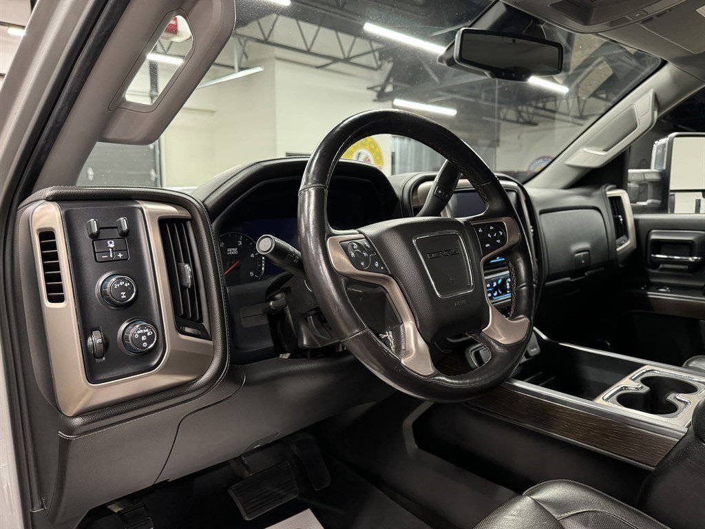 Used 2017 GMC Sierra 3500 Denali w/ Duramax Plus Package AWD/4WD image 24