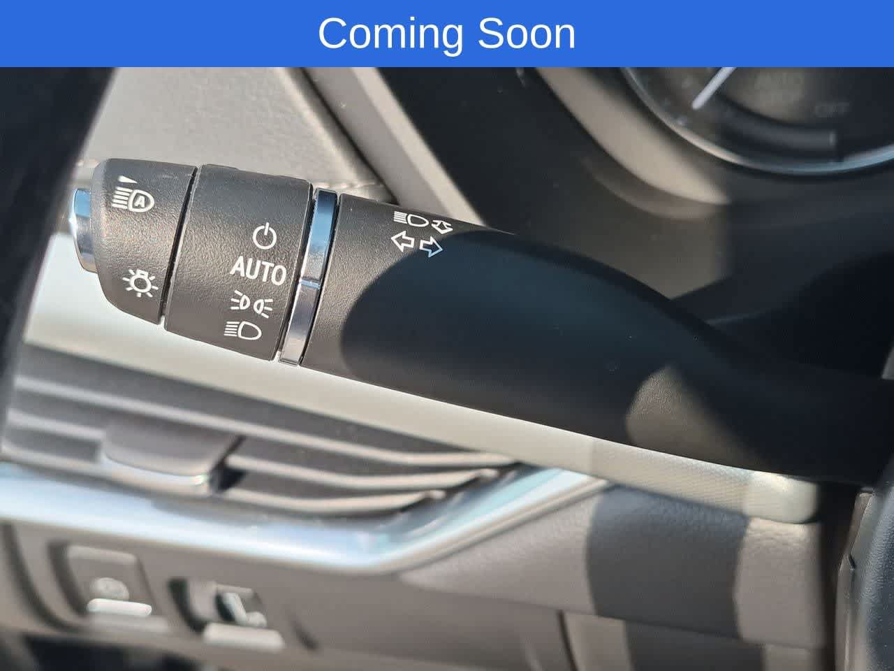 Used 2023 Cadillac XT4 Premium Luxury w/ Cold Weather Package AWD/4WD image 20
