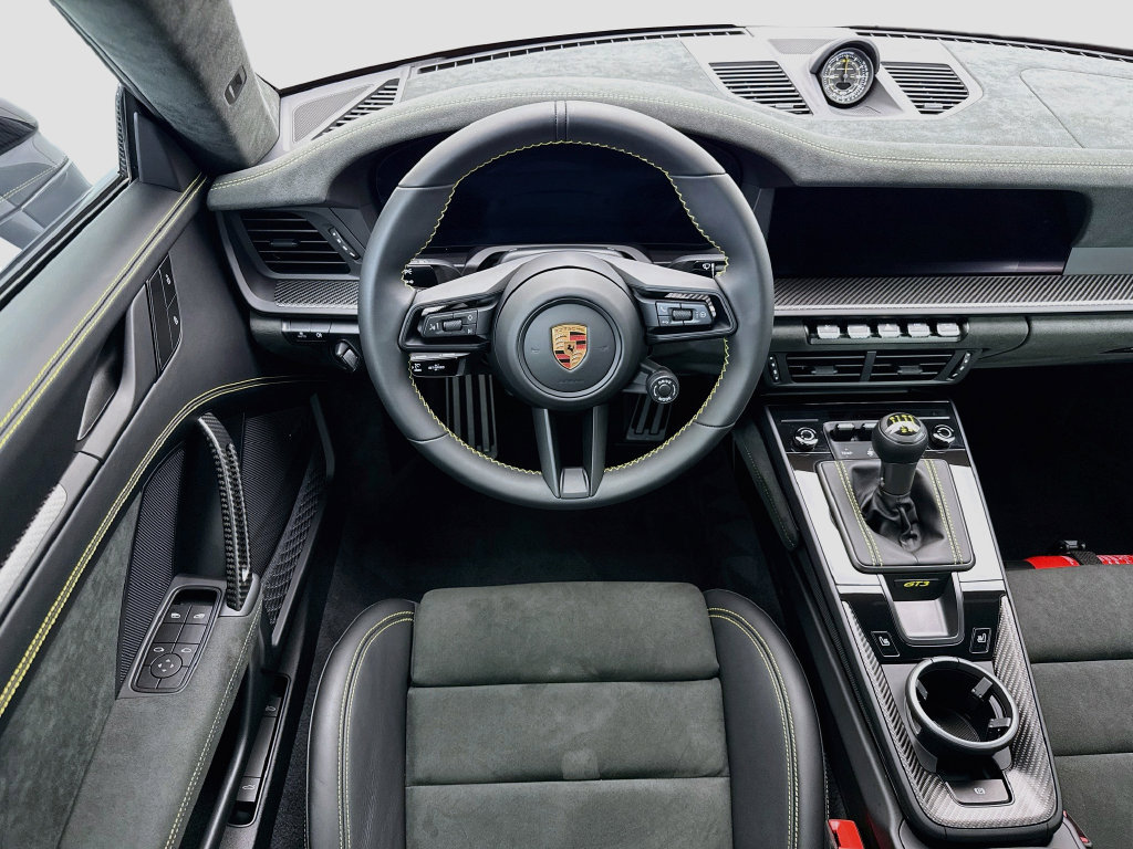 Certified 2026 Porsche 911 GT3 RWD image 12