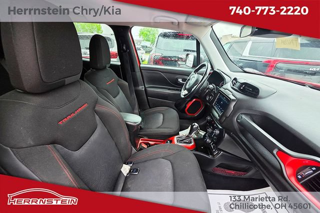 Used 2020 Jeep Renegade Trailhawk w/ Cold Weather Group AWD/4WD image 25