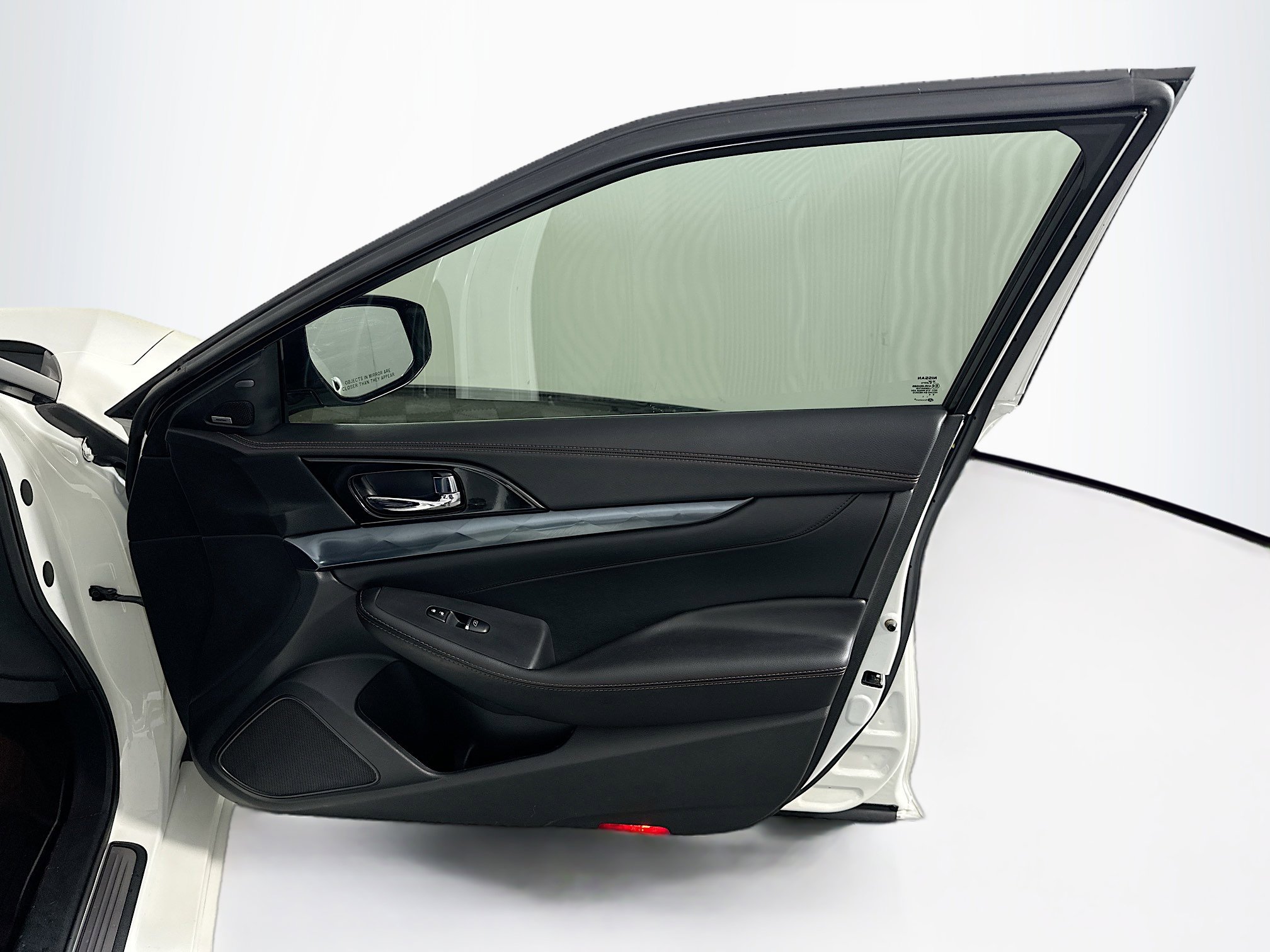 Used 2021 Nissan Maxima SR w/ Sport Mat Group image 34