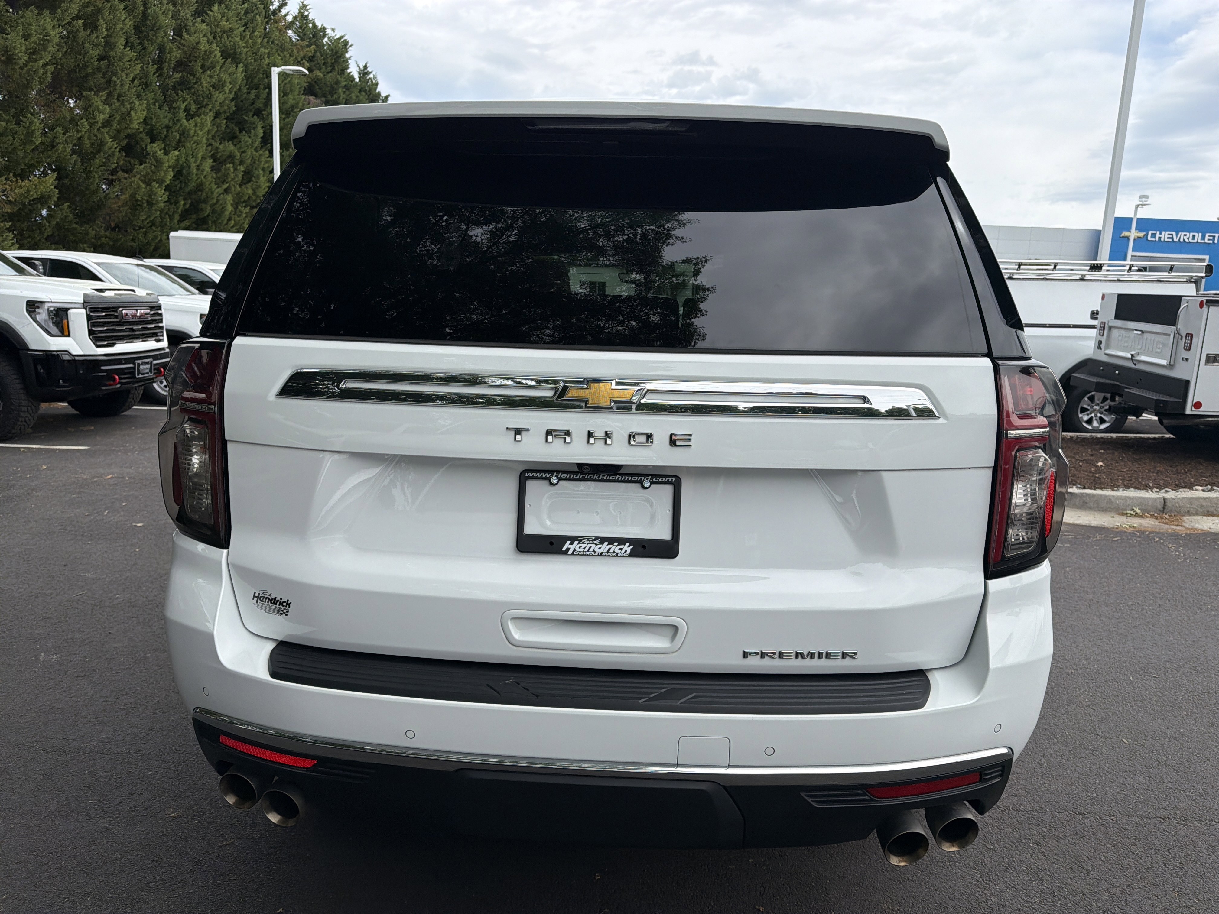 Used 2023 Chevrolet Tahoe Premier AWD/4WD image 9