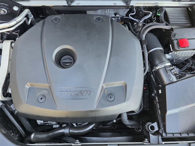 Used 2021 Volvo XC60 T5 Momentum w/ Premium Package image 22