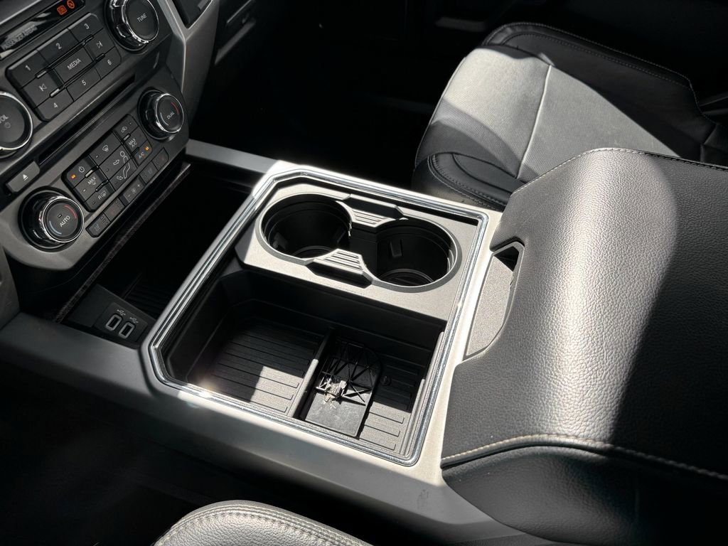 Used 2017 Ford F350 Lariat w/ Lariat Ultimate Package image 22